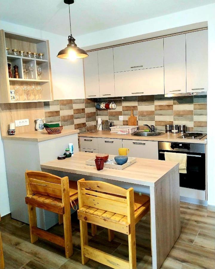 Bebop Apartman Apartment โกตอร์ ภายนอก รูปภาพ